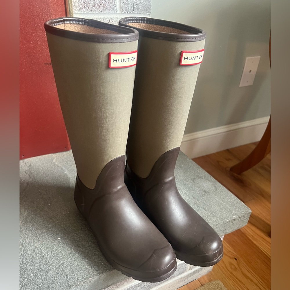 Hunter rain boots women’s size 8